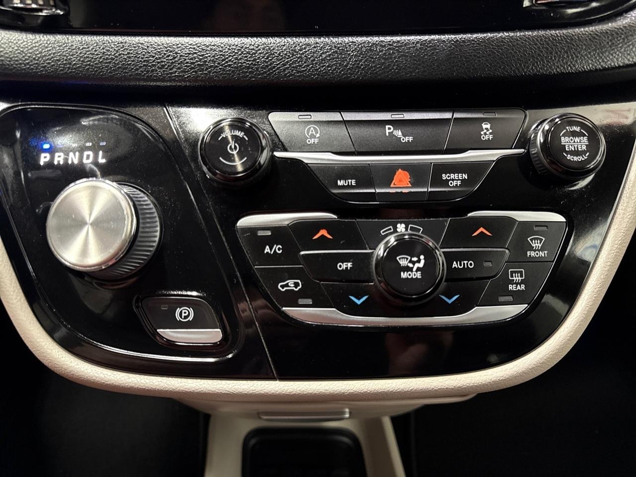 Chrysler Pacifica Touring-L 2020