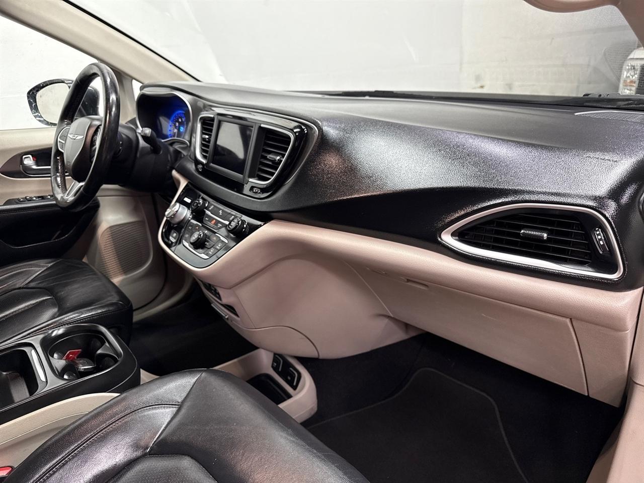 Chrysler Pacifica Touring-L 2020