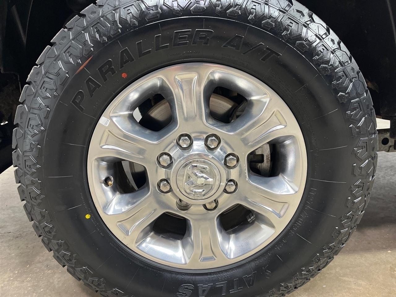 RAM 2500 Tradesman Crew Cab SWB 4WD 2023