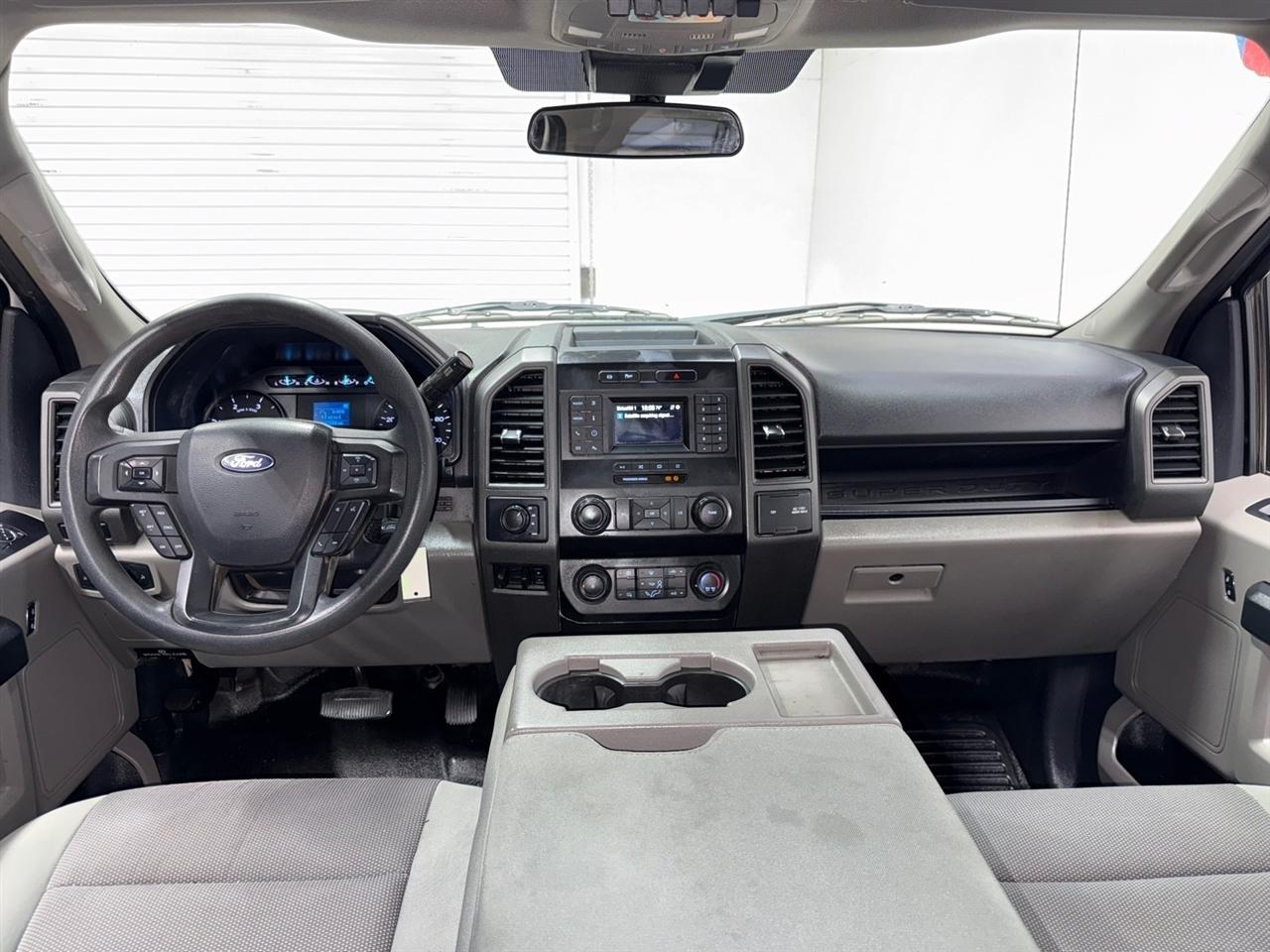 Ford F-350 SD King Ranch Crew Cab Long Bed DRW 4WD 2022