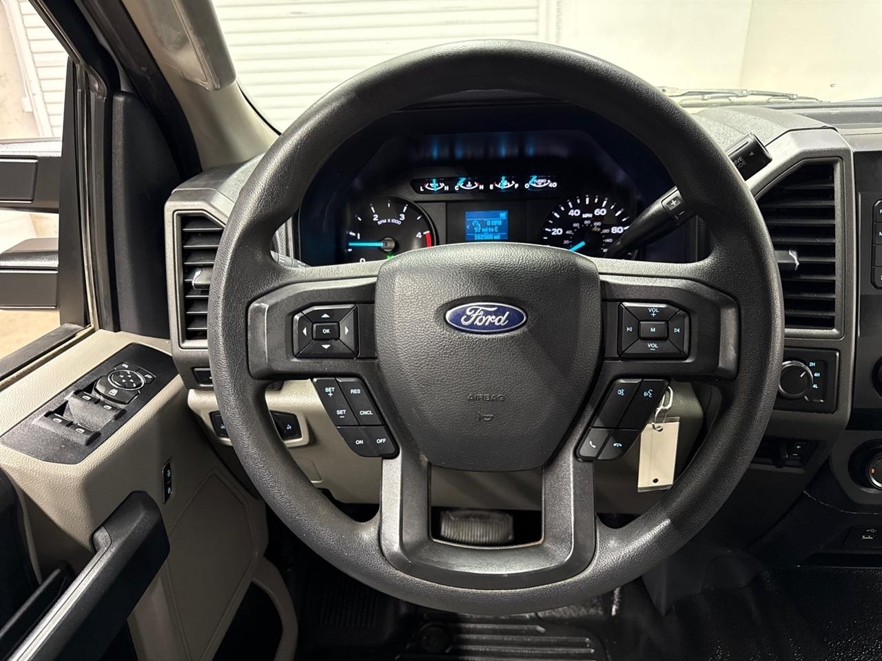 Ford F-350 SD King Ranch Crew Cab Long Bed DRW 4WD 2022