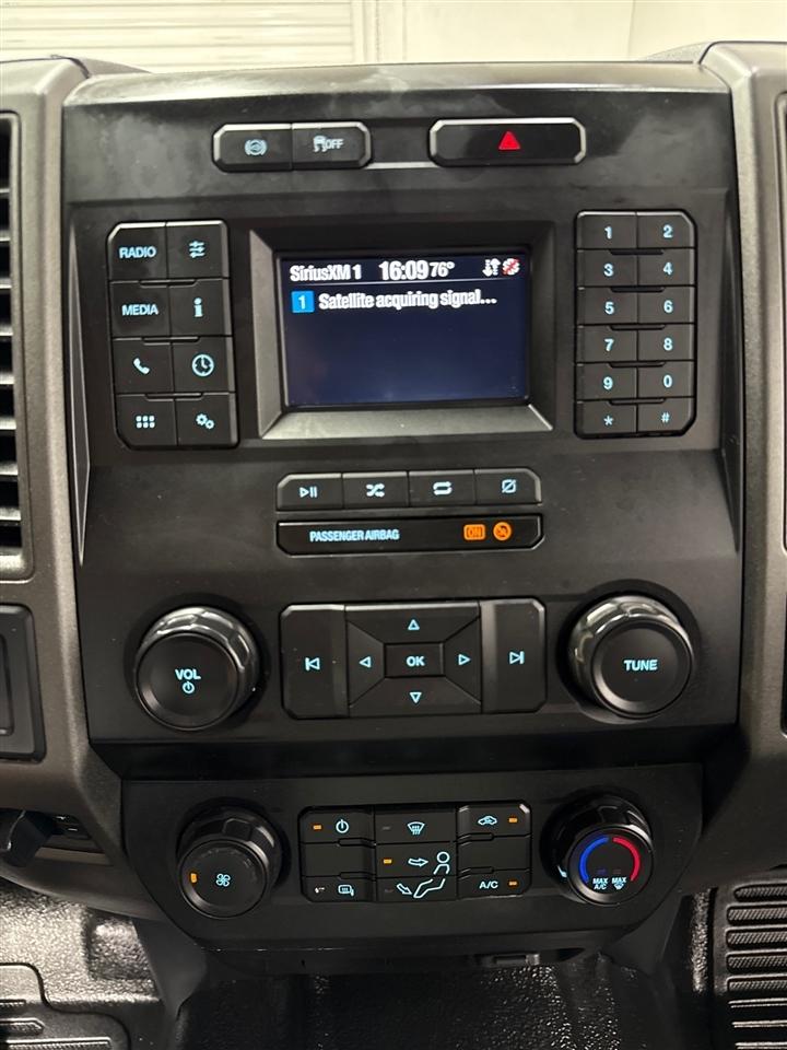 Ford F-350 SD King Ranch Crew Cab Long Bed DRW 4WD 2022