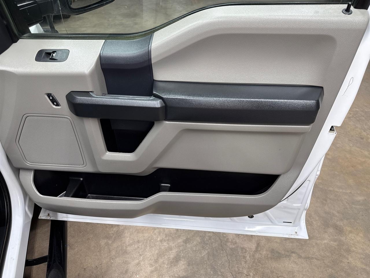 Ford F-350 SD King Ranch Crew Cab Long Bed DRW 4WD 2022