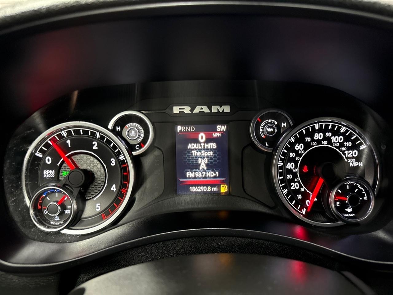 RAM 2500 Tradesman Crew Cab SWB 4WD 2024