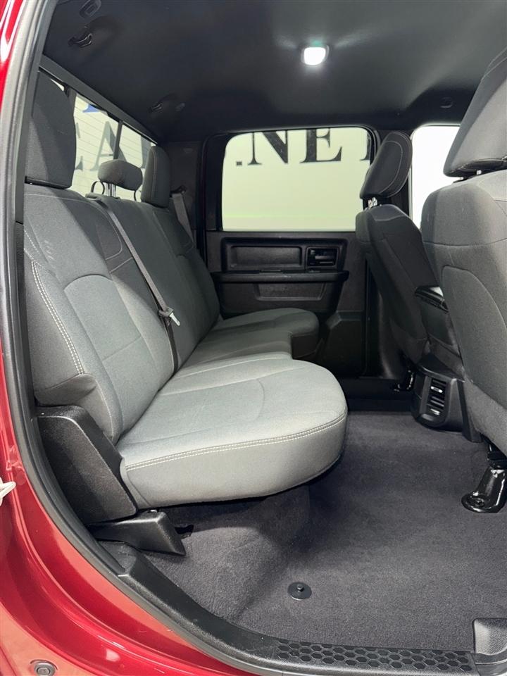 RAM 2500 Tradesman Crew Cab SWB 4WD 2024