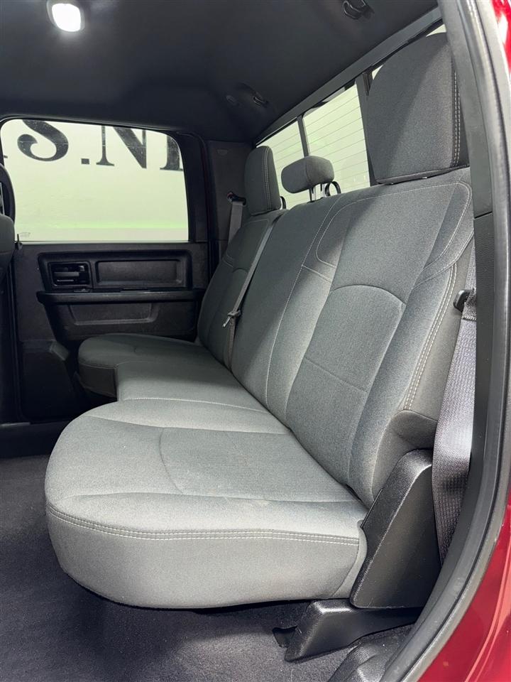 RAM 2500 Tradesman Crew Cab SWB 4WD 2024