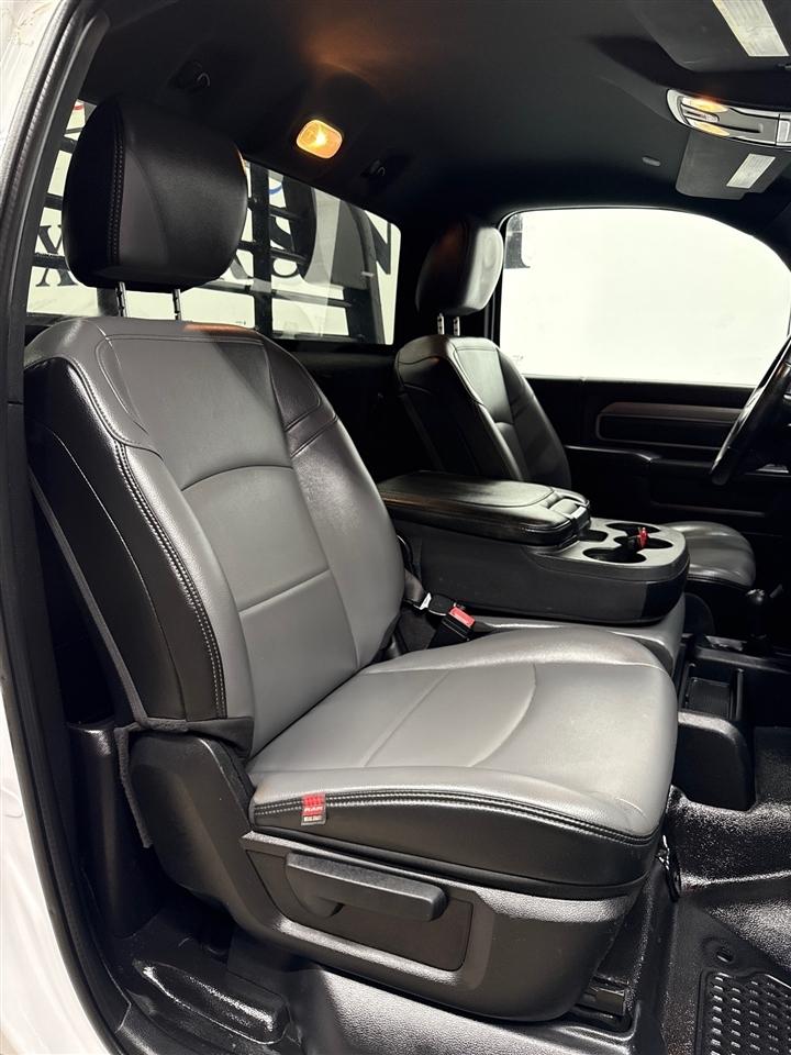 RAM 5500 Regular Cab 4WD DRW 2022