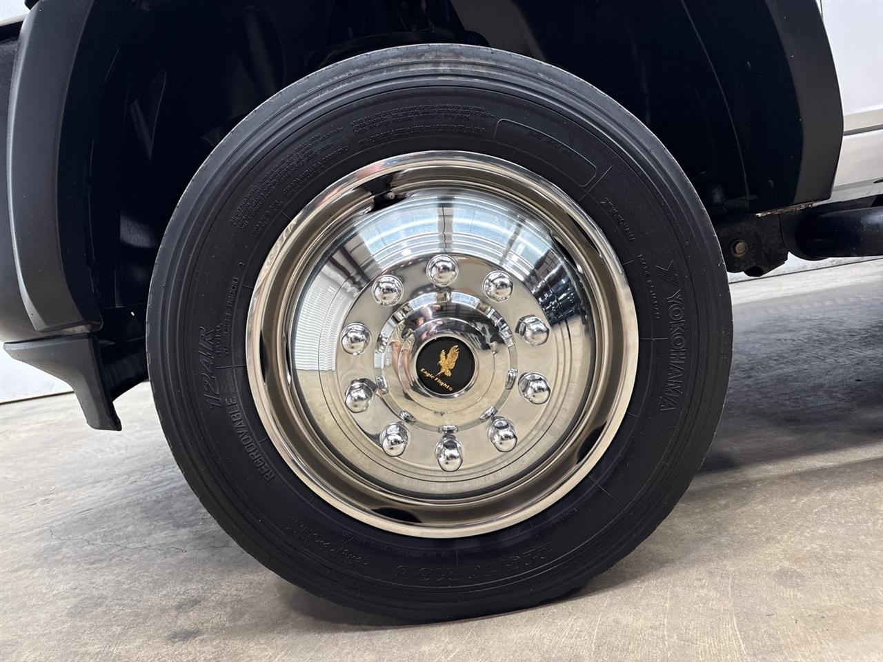 RAM 5500 Regular Cab 4WD DRW 2022