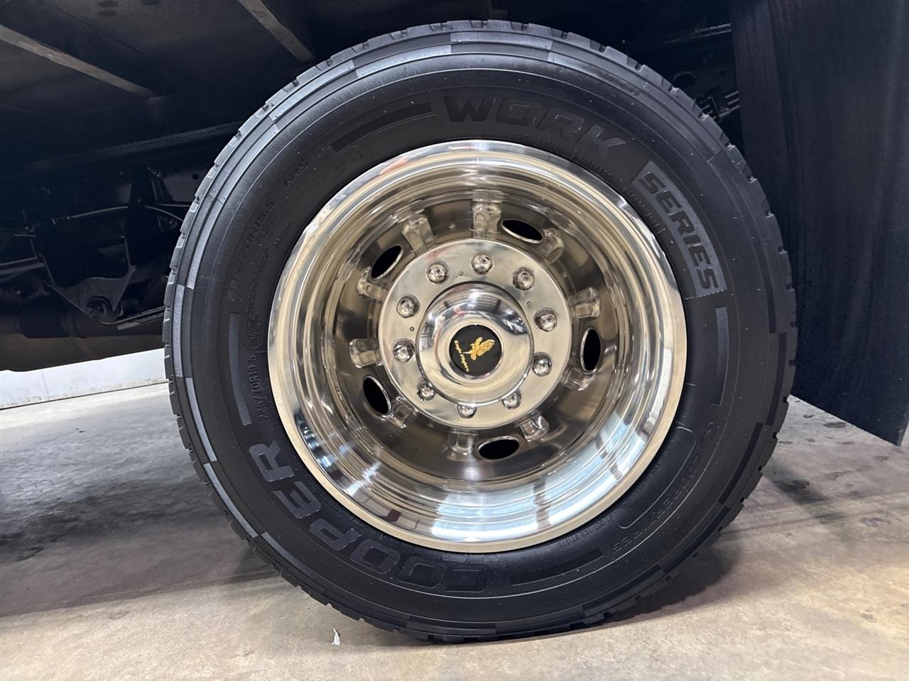 RAM 5500 Regular Cab 4WD DRW 2022