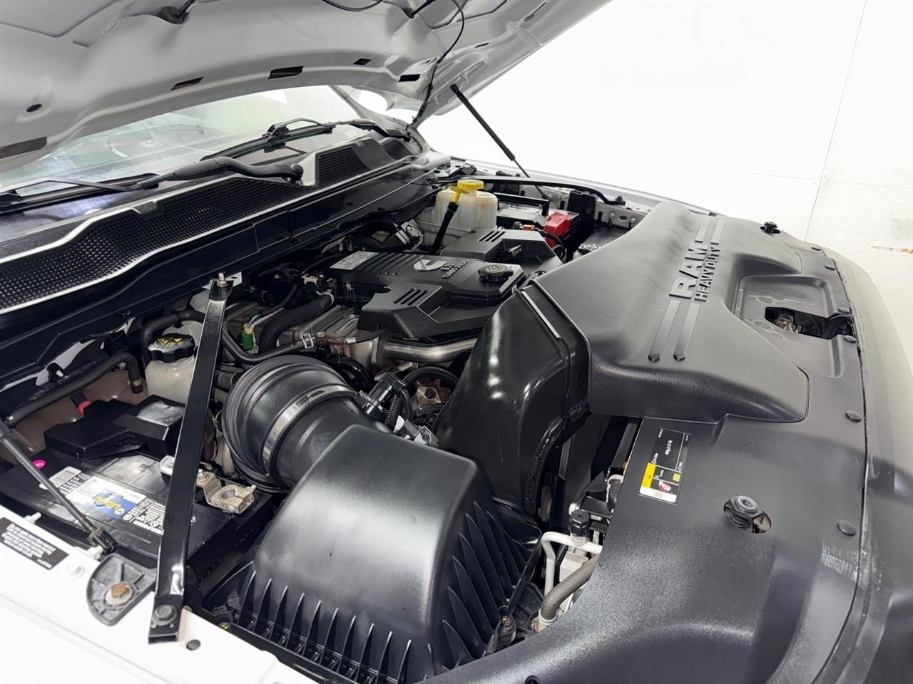 RAM 5500 Regular Cab 4WD DRW 2022