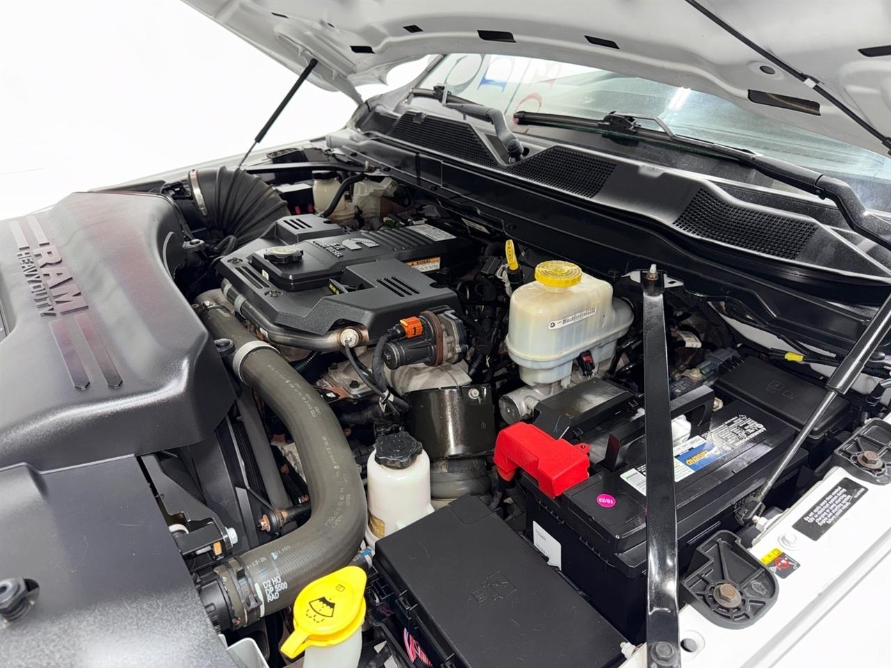 RAM 5500 Regular Cab 4WD DRW 2022