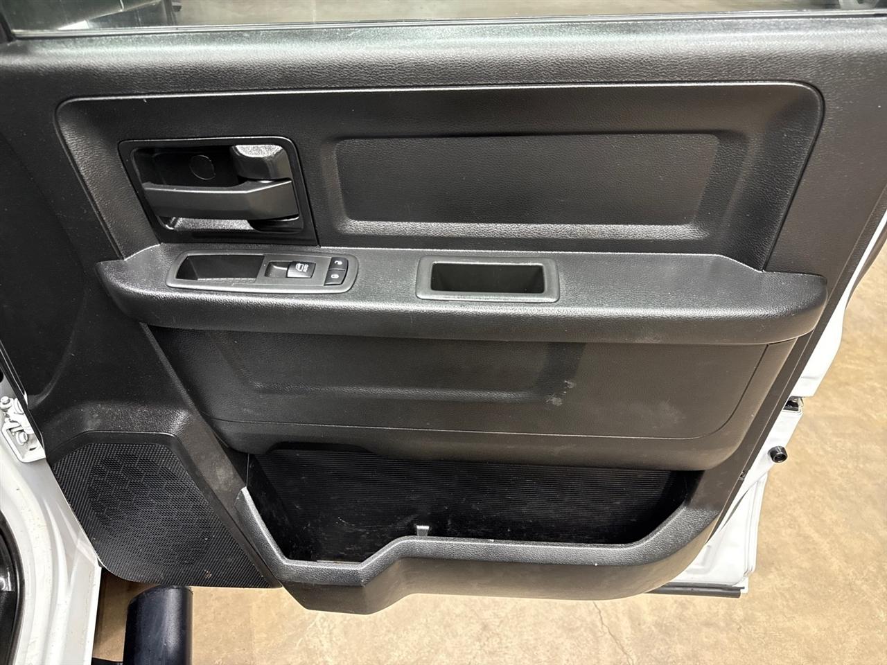 RAM 2500 Tradesman Crew Cab LWB 4WD 2022