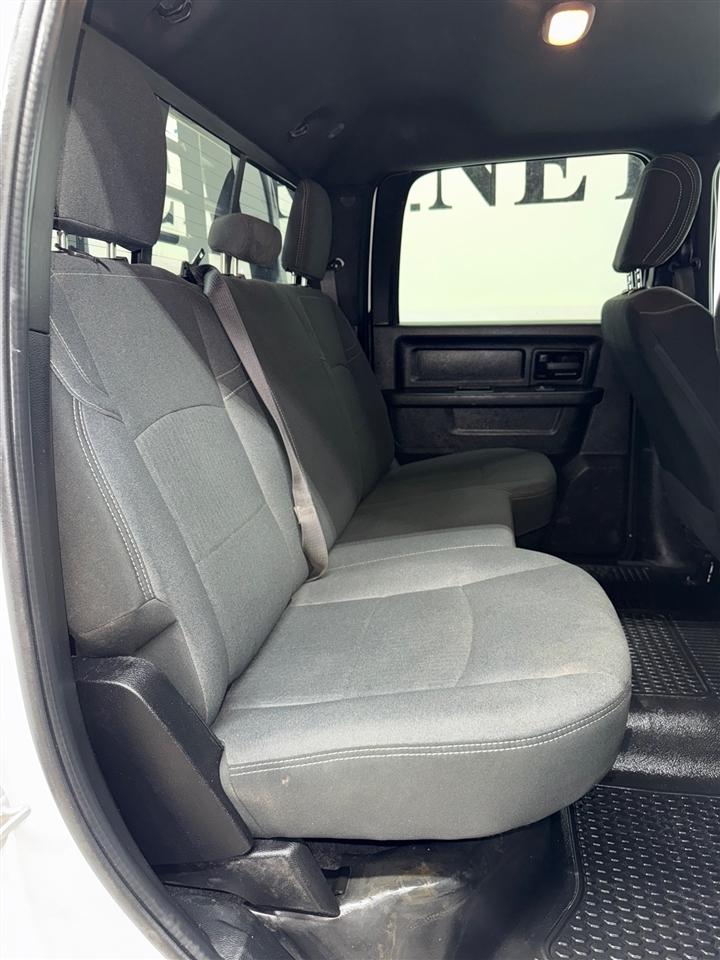 RAM 2500 Tradesman Crew Cab LWB 4WD 2022