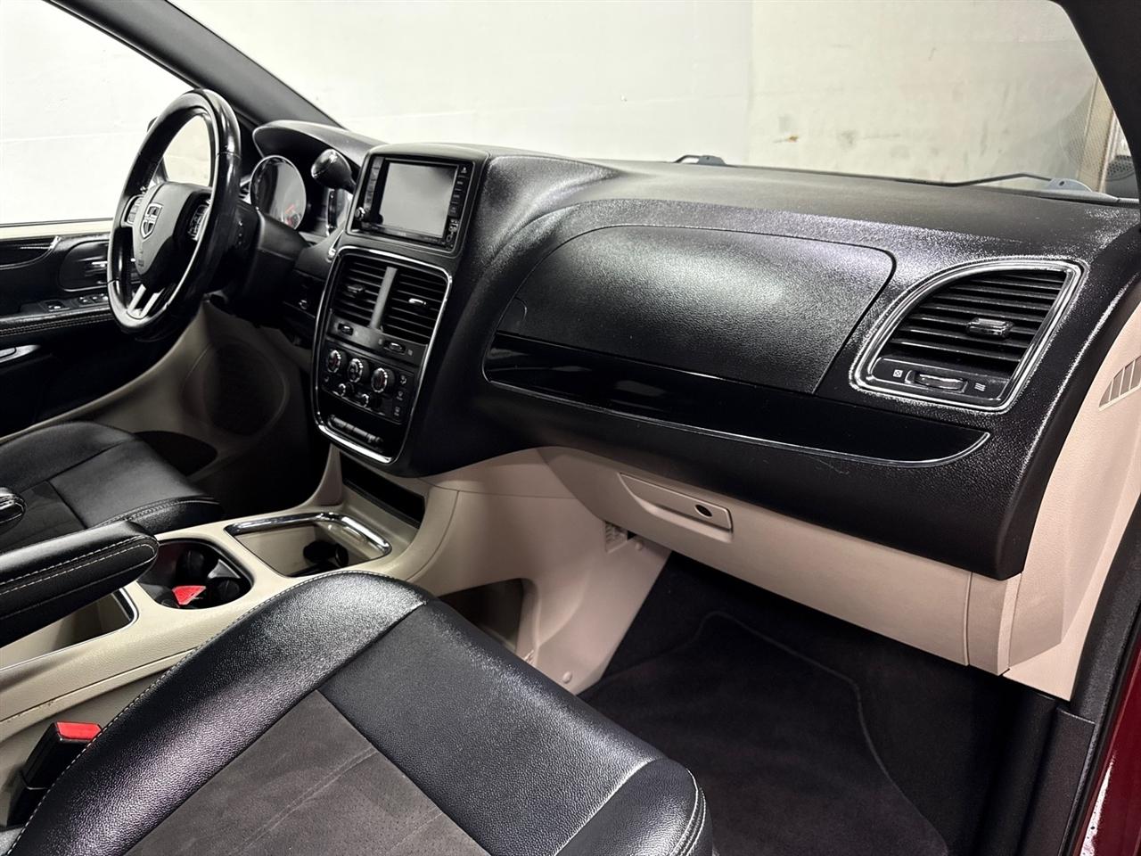 Dodge Grand Caravan SXT 2019