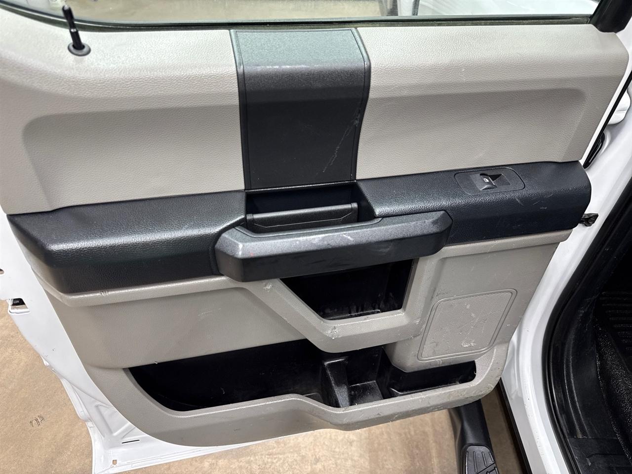 Ford F-350 SD XL Crew Cab Long Bed DRW 4WD 2020