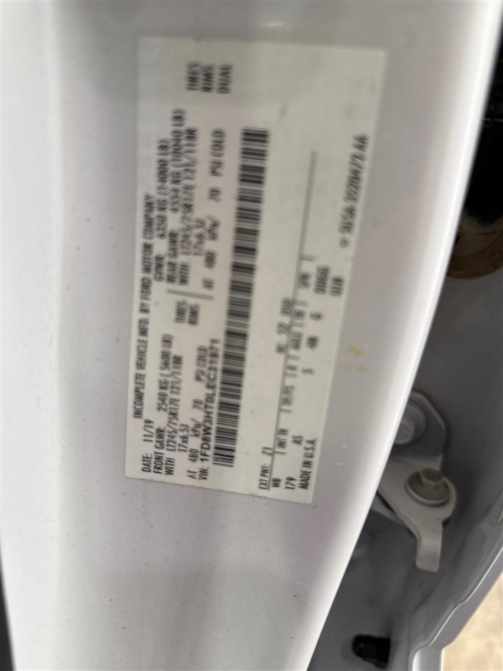 Ford F-350 SD XL Crew Cab Long Bed DRW 4WD 2020