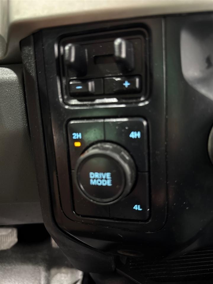 Ford F-450 SD XLT Crew Cab DRW 4WD 2023