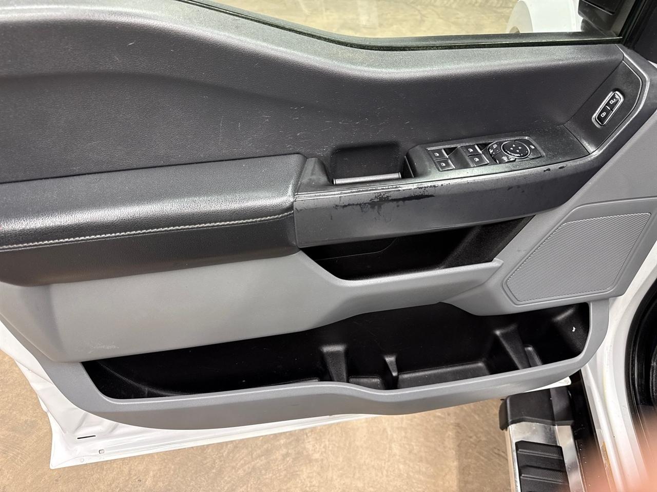 Ford F-450 SD XLT Crew Cab DRW 4WD 2023