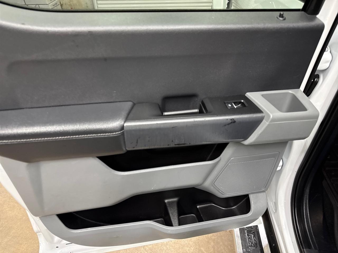 Ford F-450 SD XLT Crew Cab DRW 4WD 2023