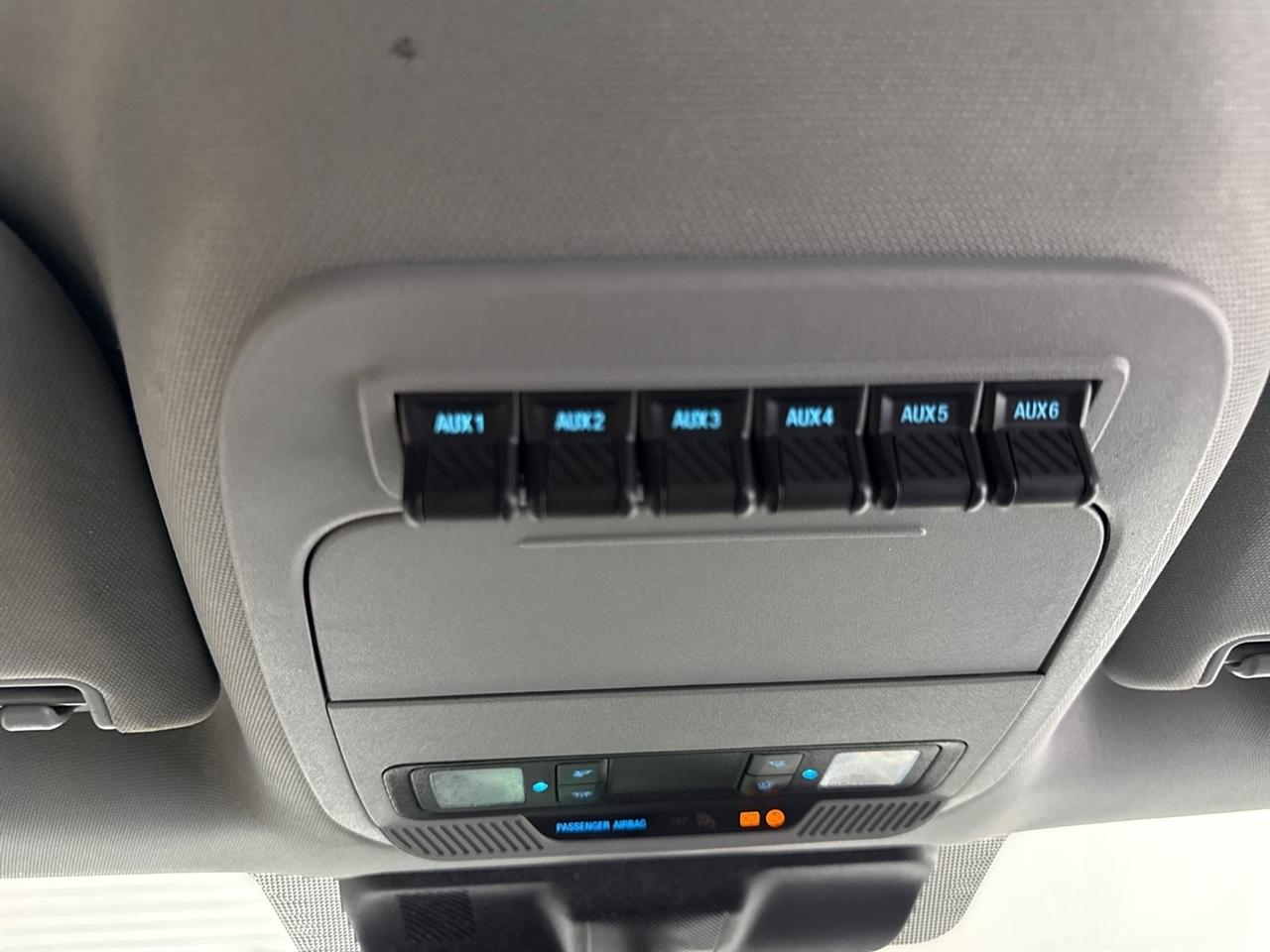 Ford F-450 SD XLT Crew Cab DRW 4WD 2023