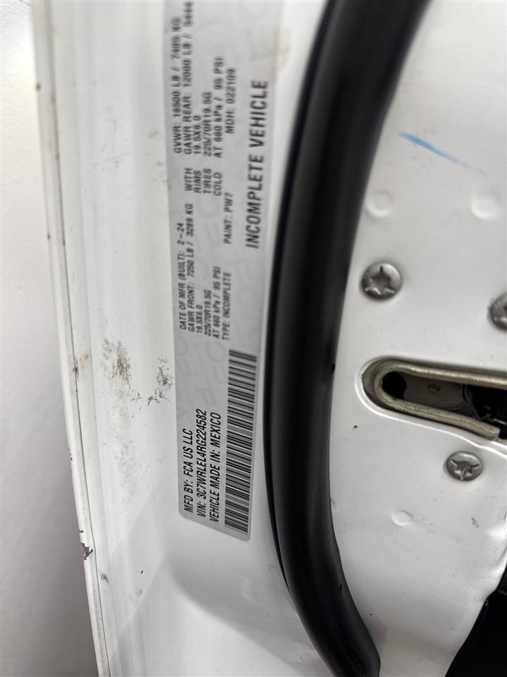 RAM 4500 Crew Cab SWB 4WD 2024