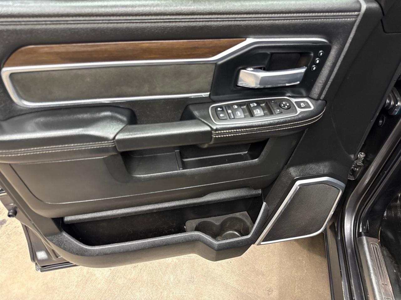 RAM 5500 Crew Cab SWB 4WD DRW 2022