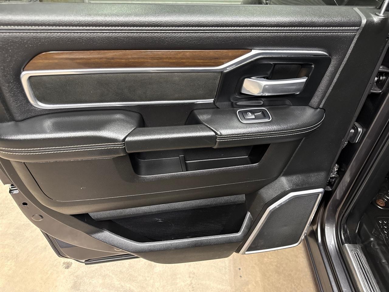 RAM 5500 Crew Cab SWB 4WD DRW 2022