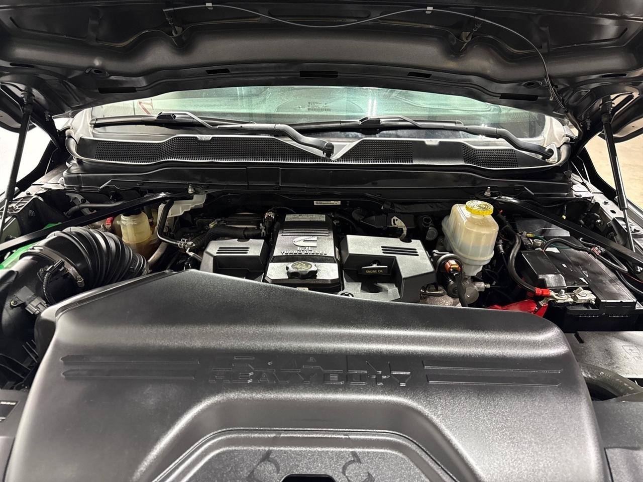 RAM 5500 Crew Cab SWB 4WD DRW 2022