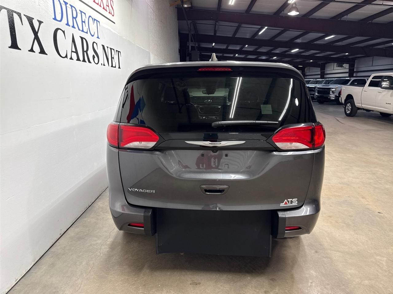 Chrysler Voyager LX 2023