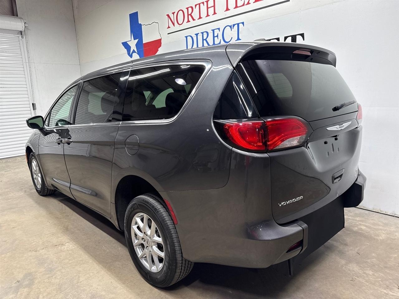 Chrysler Voyager LX 2023