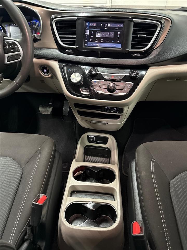 Chrysler Voyager LX 2023