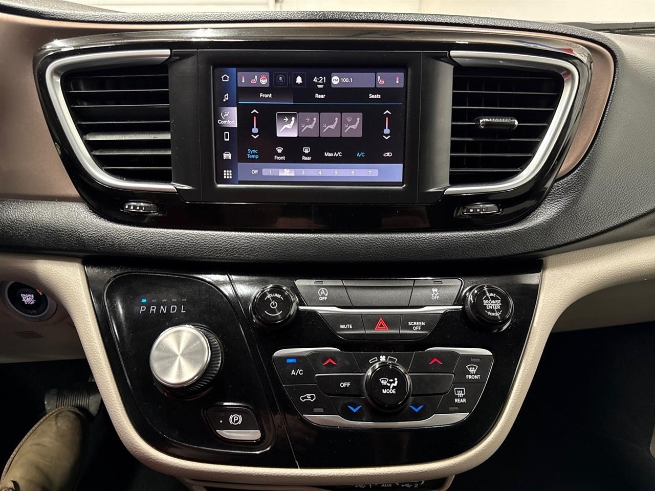 Chrysler Voyager LX 2023