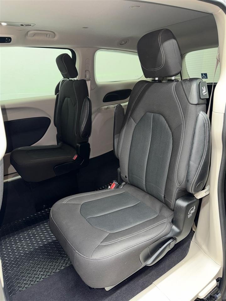 Chrysler Voyager LX 2023