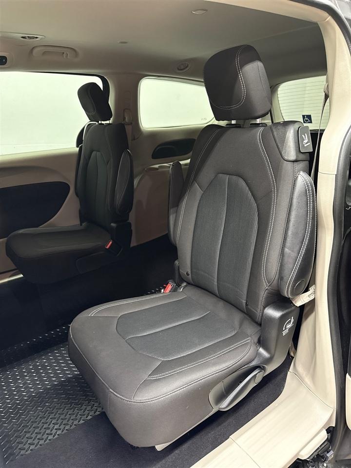 Chrysler Voyager LX 2023