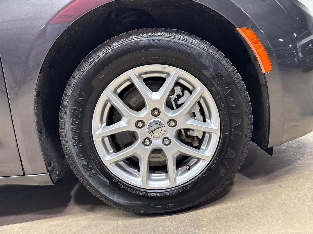 Chrysler Voyager LX 2023