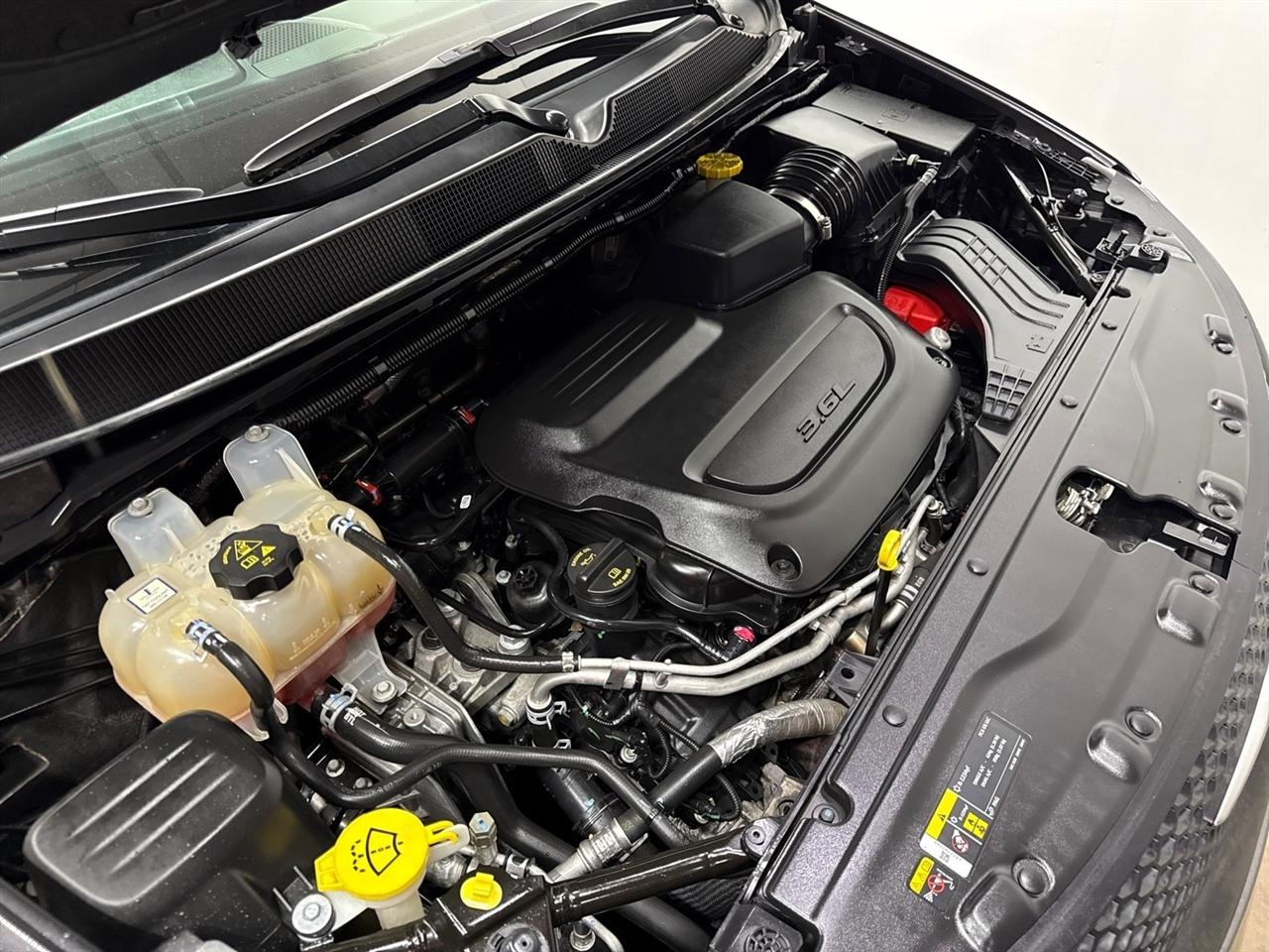 Chrysler Voyager LX 2023