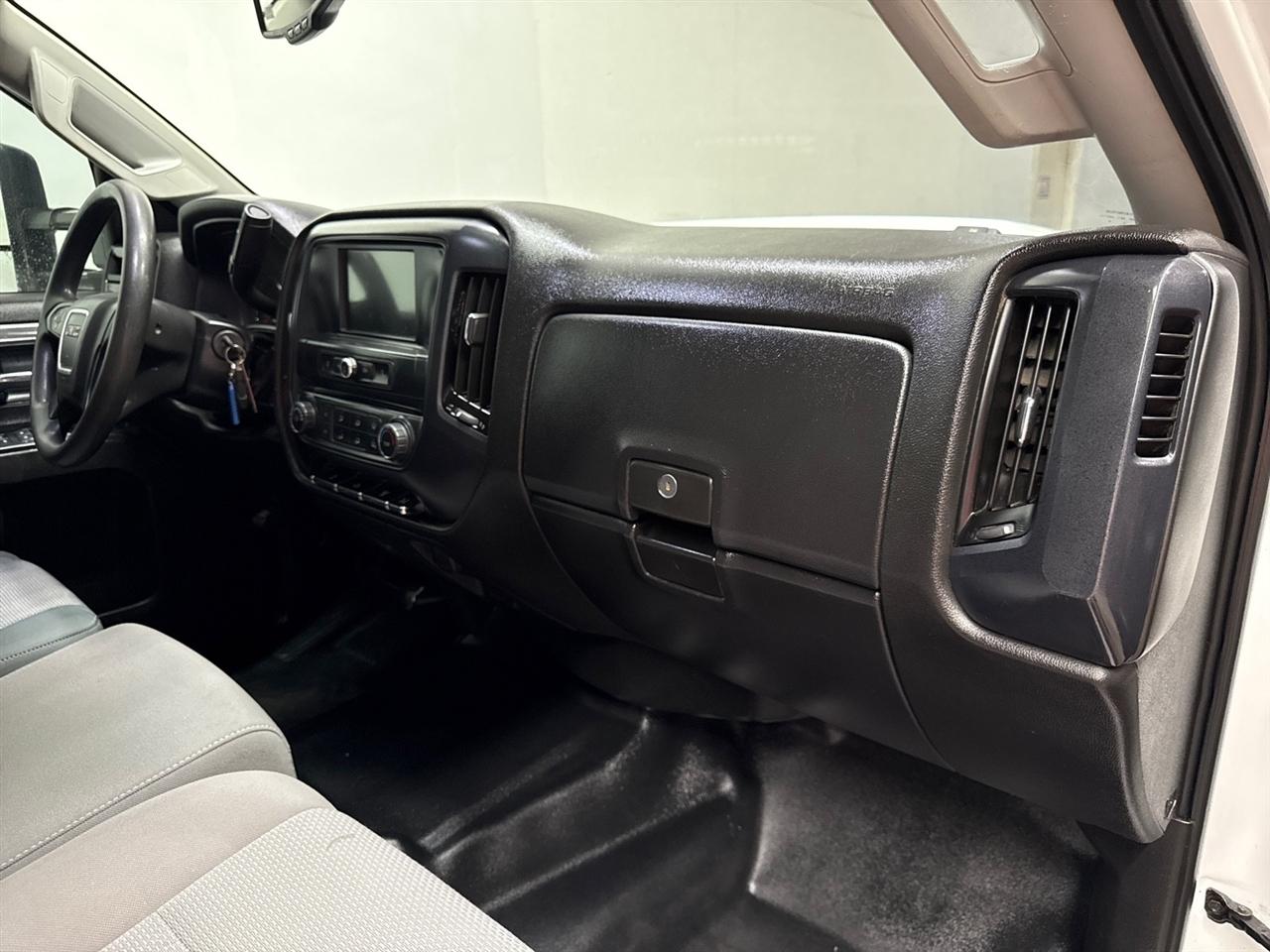 GMC Sierra 3500HD Base Crew Cab 4WD 2019