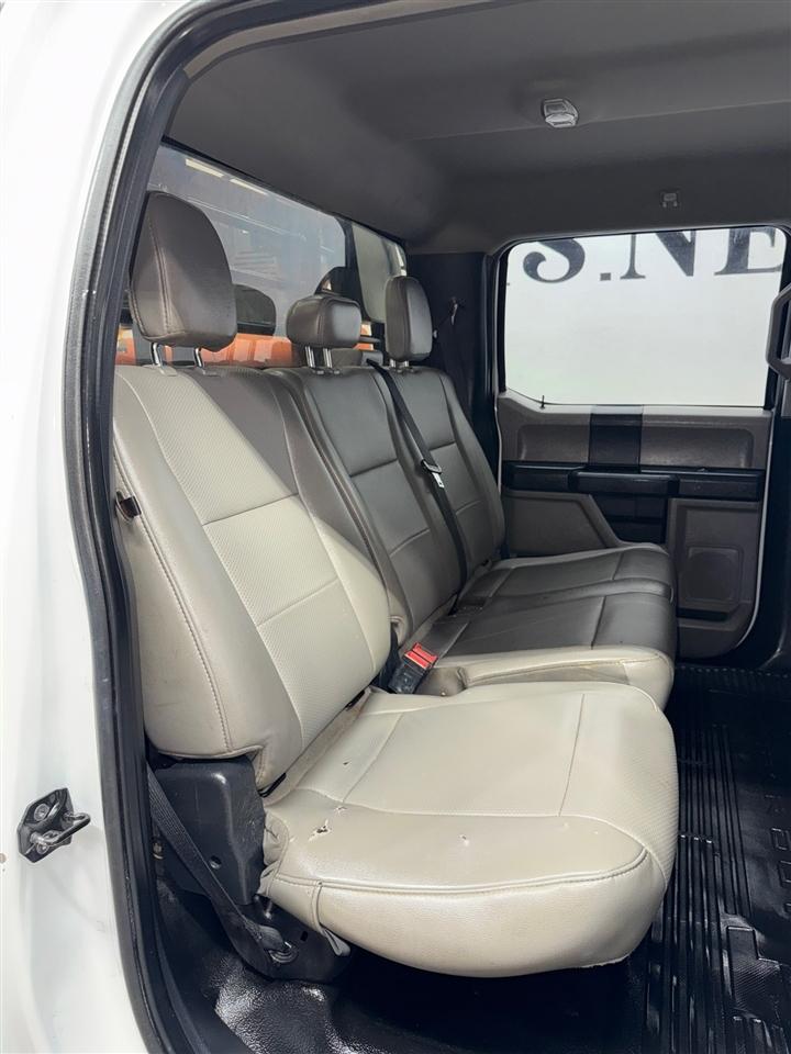 Ford F-350 SD XL Crew Cab Long Bed DRW 4WD 2022