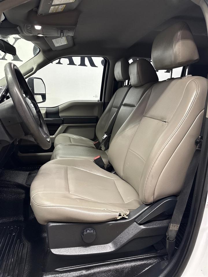 Ford F-350 SD XL Crew Cab Long Bed DRW 4WD 2022