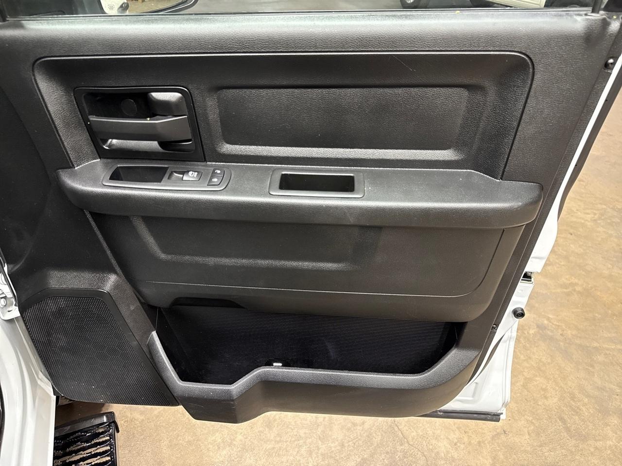 RAM 2500 Tradesman Crew Cab LWB 4WD 2024