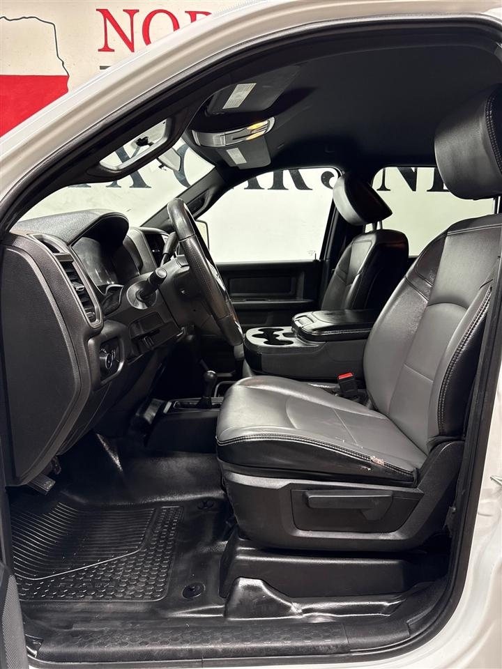 RAM 2500 Tradesman Crew Cab LWB 4WD 2024