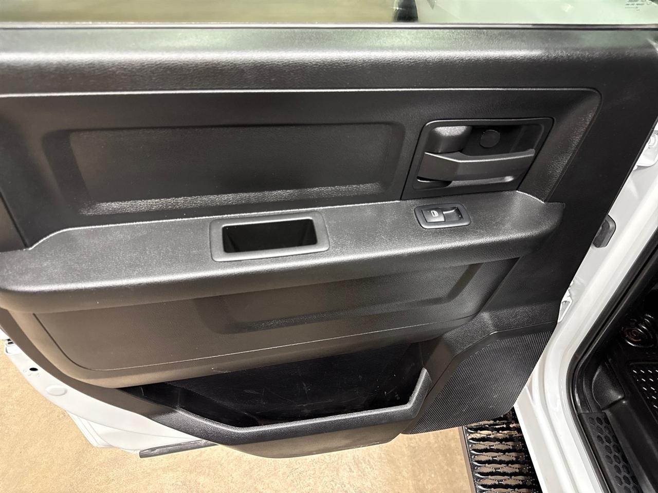 RAM 2500 Tradesman Crew Cab LWB 4WD 2024