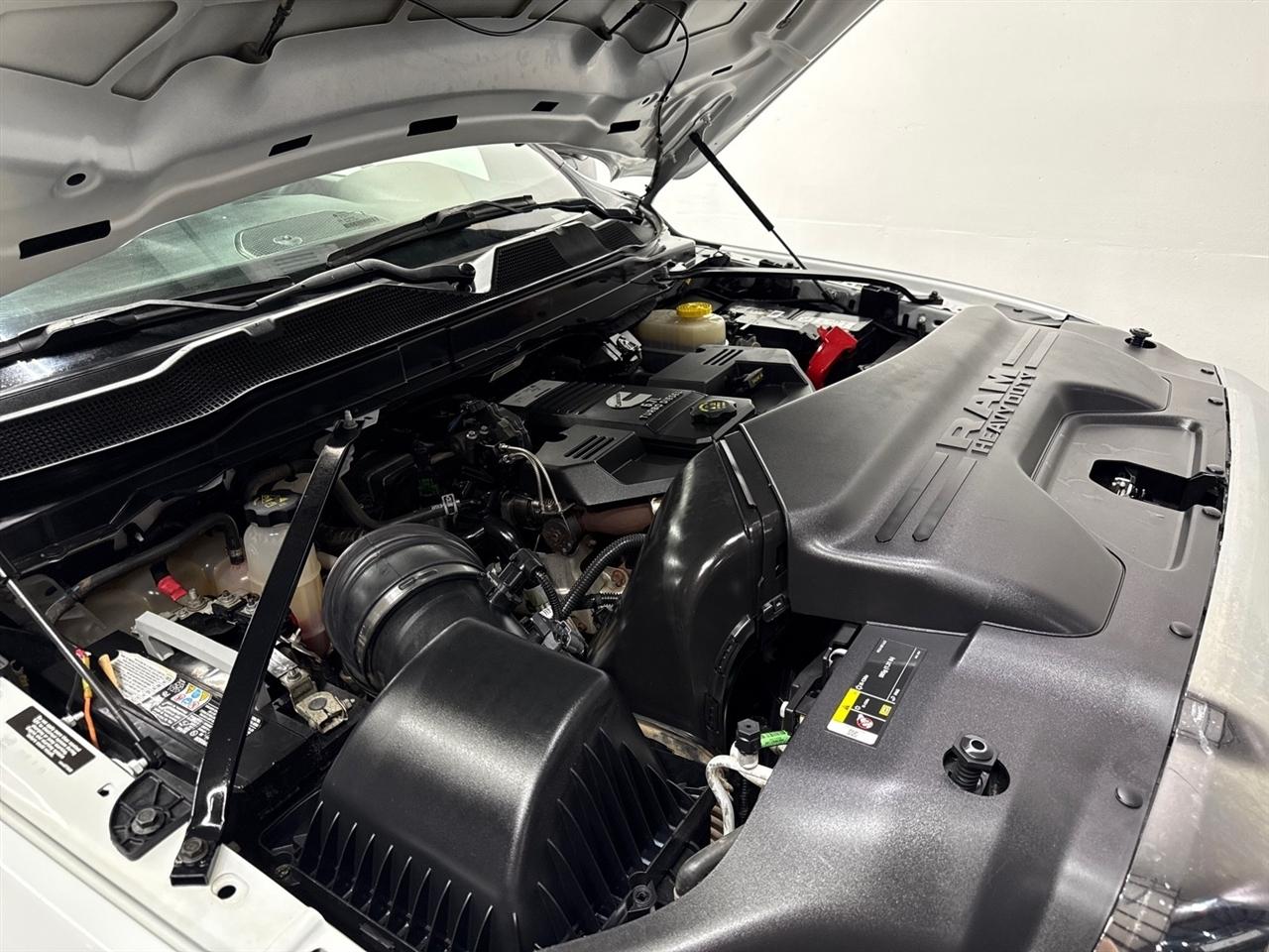 RAM 2500 Tradesman Crew Cab LWB 4WD 2024