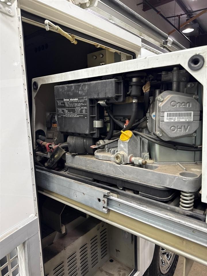 Chevrolet Silverado 3500HD Work Truck Long Box 2WD 2017