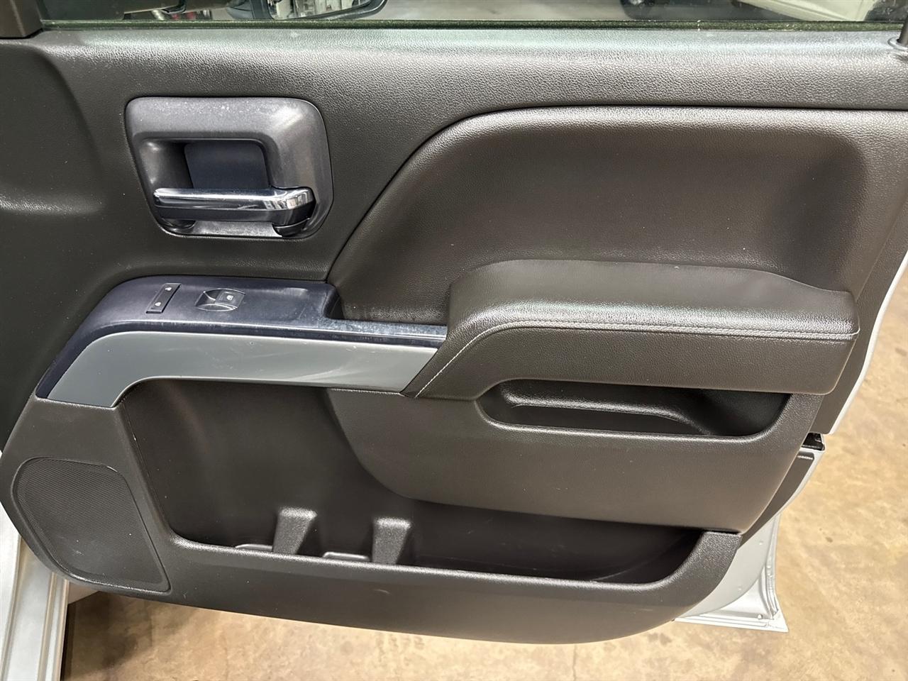 Chevrolet Silverado Medium Duty  2023