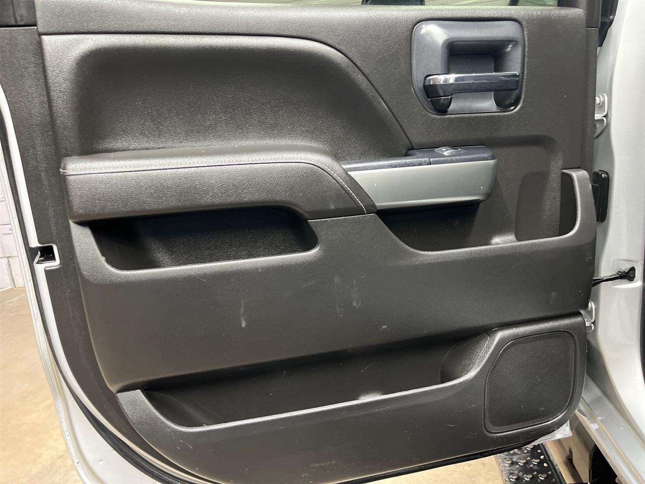 Chevrolet Silverado Medium Duty  2023