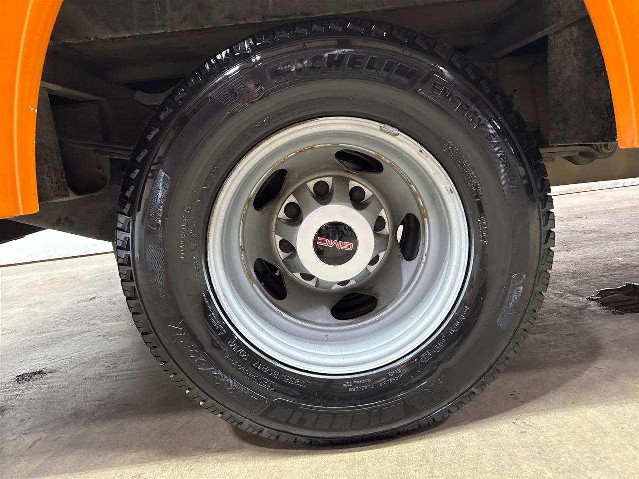 GMC Sierra 3500HD Base 2WD 2020