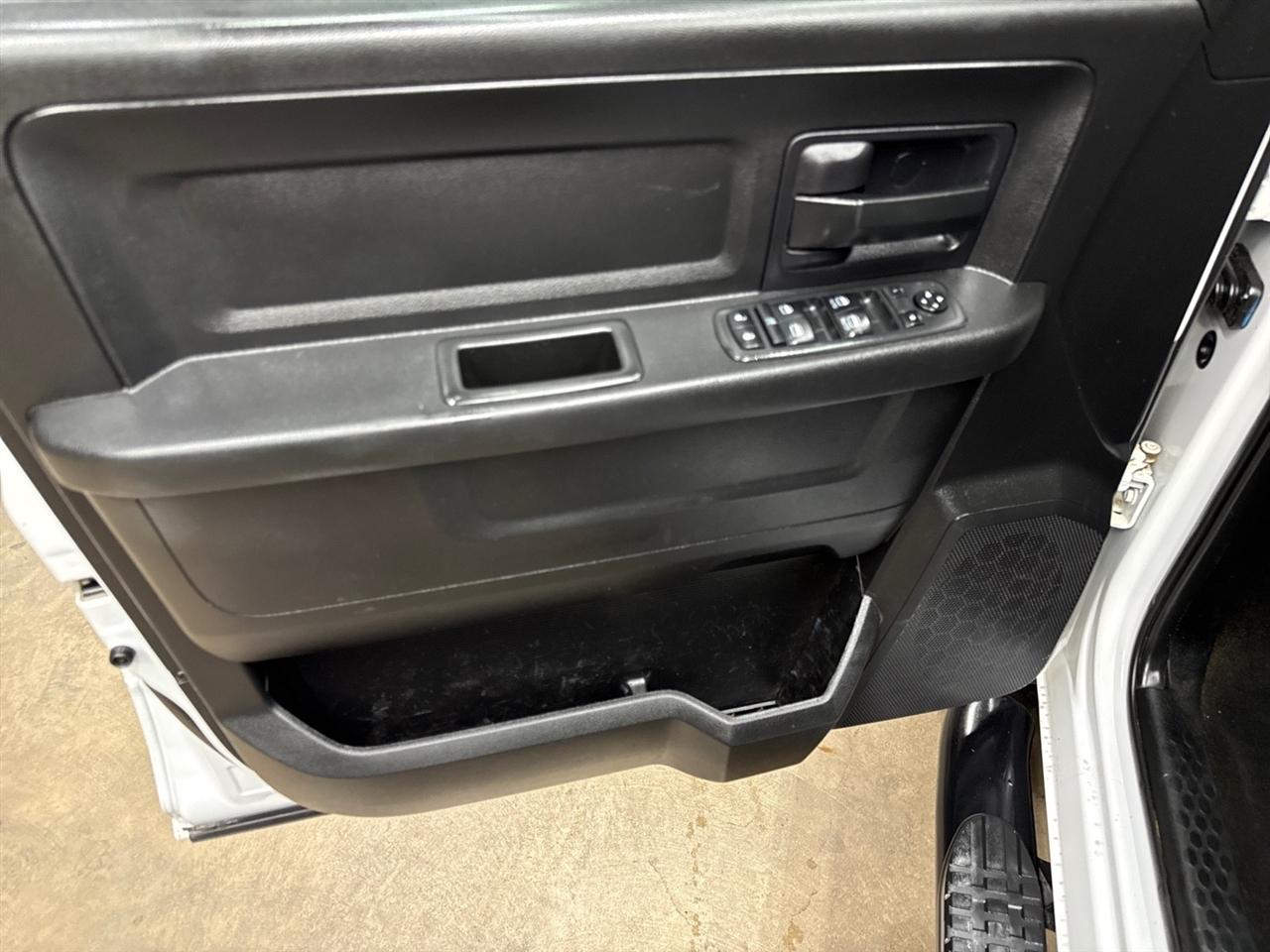 RAM 2500 Tradesman Crew Cab LWB 4WD 2018