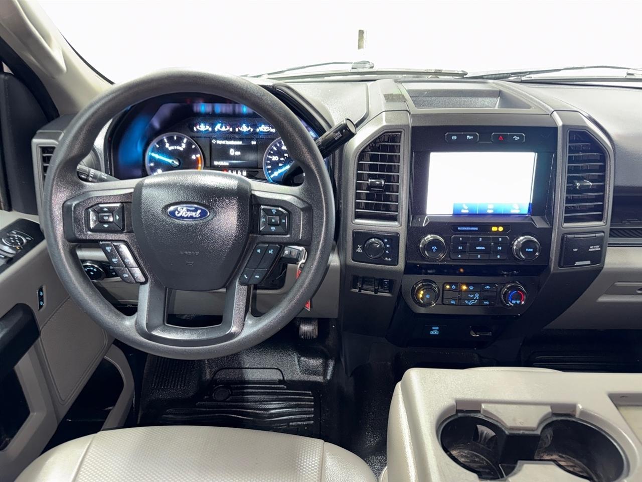 Ford F-250 SD XL Crew Cab Long Bed 4WD 2022