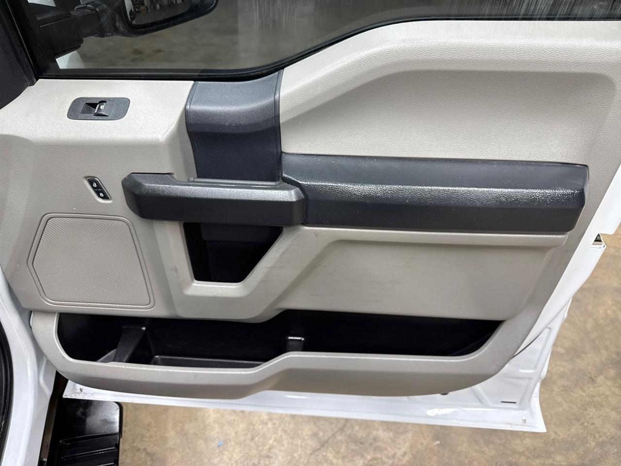 Ford F-250 SD XL Crew Cab Long Bed 4WD 2022